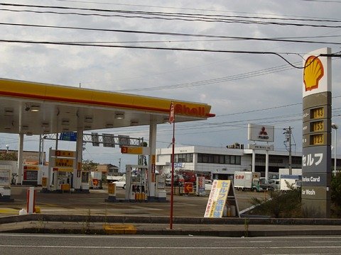 ガソリンスタンド 昭和シェル セルフ小松北SS / マルセキ(株)